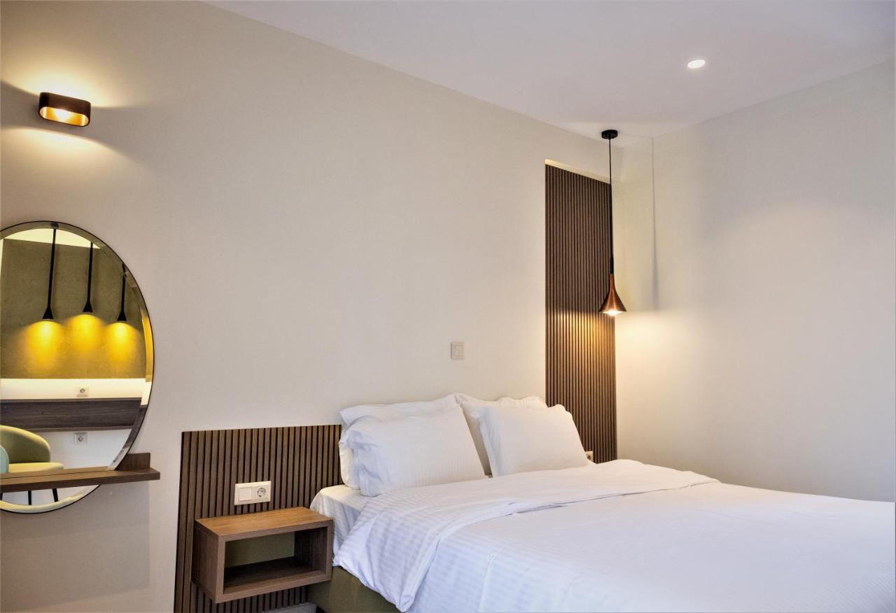 Country Inn Kallithea  Eksteriør billede