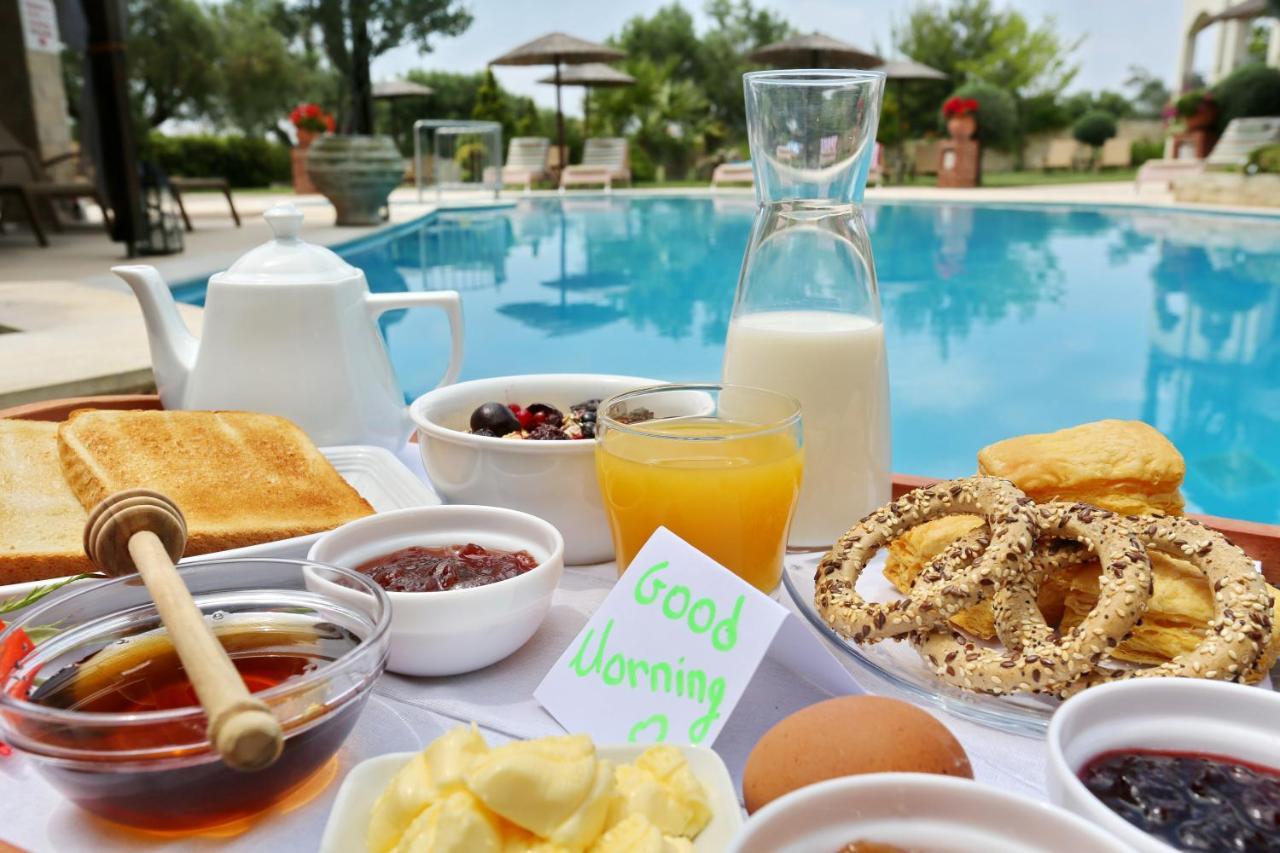Country Inn Kallithea  Eksteriør billede